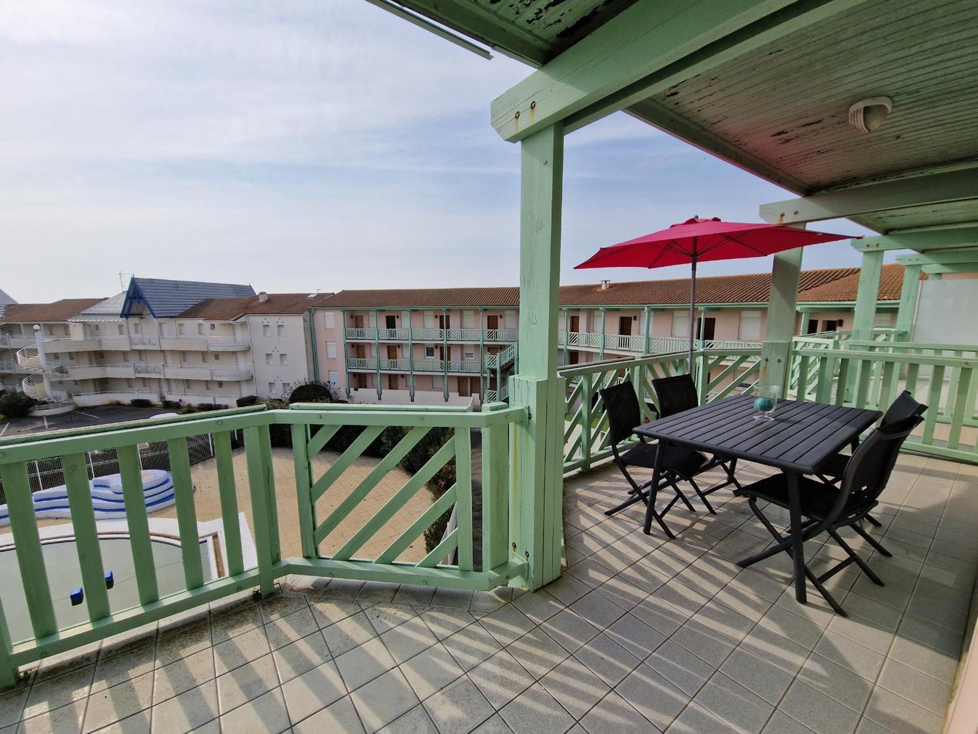 Appartement Avec Piscine, Tennis & Balcon, Centre-Ville Chatelaillon-Plage, 6 Pers, 2 Ch - Fr-1-706-17 Exterior photo